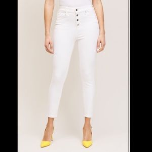 White skinny jeans